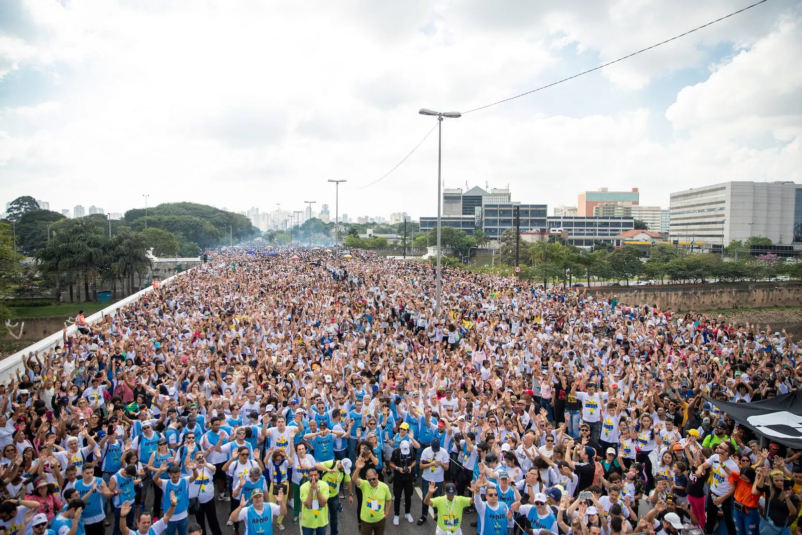 A Marcha para Jesus e a guerra dos deuses no Brasil contemporâneo